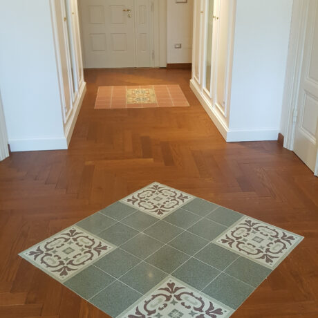 Ingresso con tappeto di cementine
