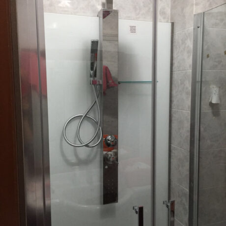 Trasformazione vasca in doccia